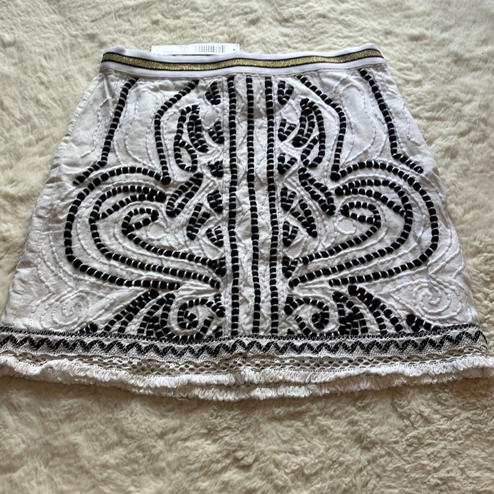 NWT Beautiful skirt